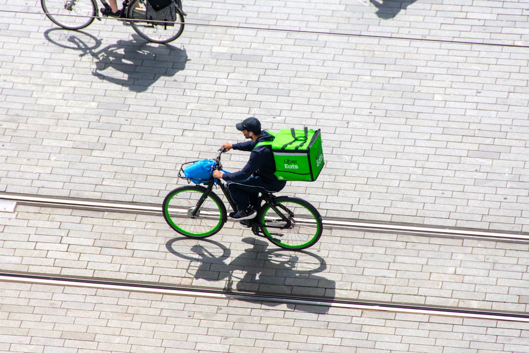 Struktura wynagrodzeń w Uber Eats