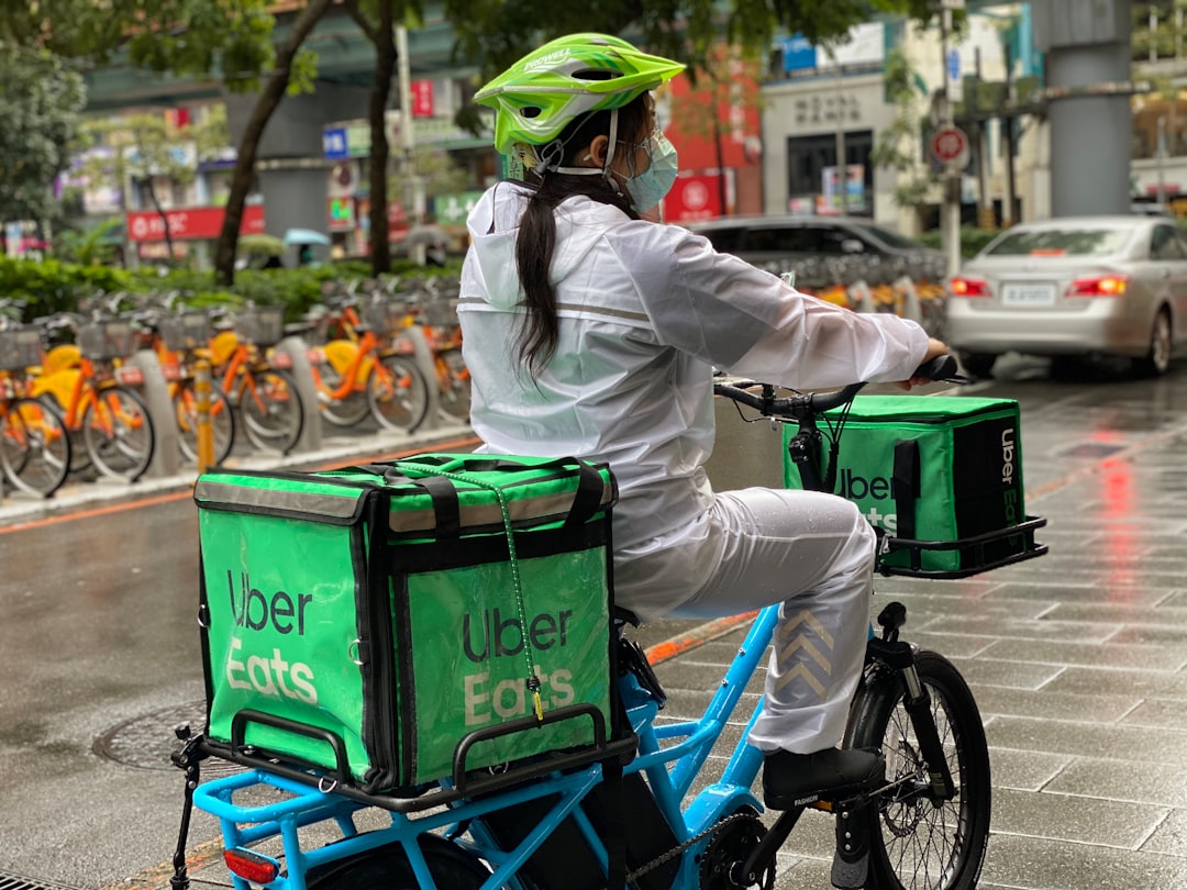 Struktura wynagrodzeń w Uber Eats